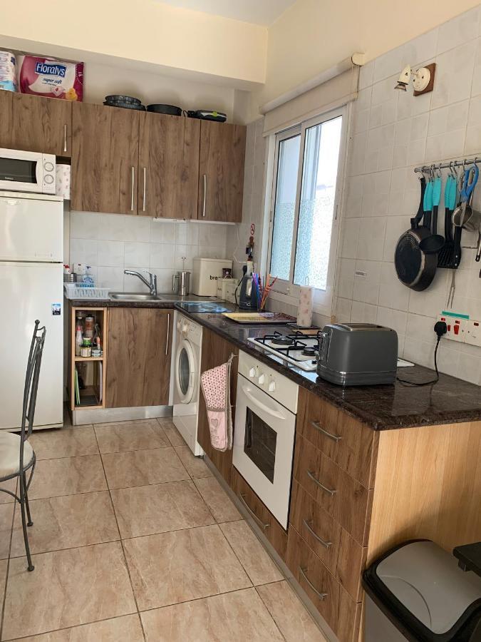 Appartement Limnos Gardens Пафос Екстериор снимка