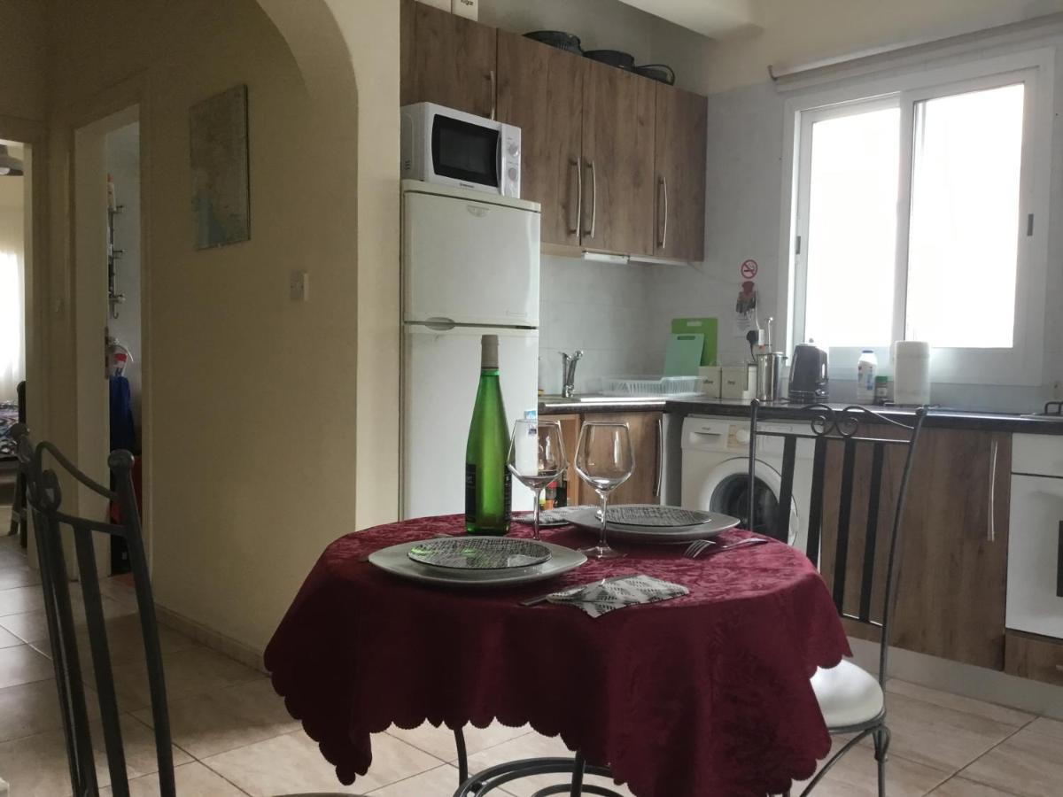 Appartement Limnos Gardens Пафос Екстериор снимка